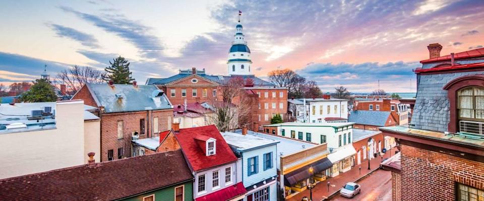 Annapolis, Maryland, USA downtown view over Main Street with the State House.